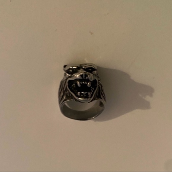 Brand new biker belt buckle (35$) also new wolf (25$) and saints (87$)rings. - Picture 6 of 8